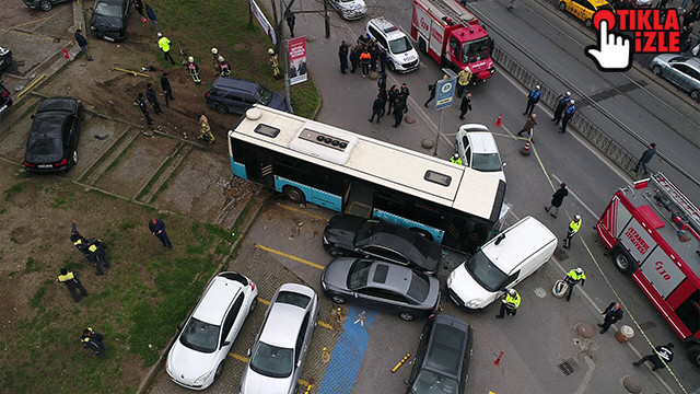 Beyazıt'ta özel halk otobüsü kaza yaptı: Çok sayıda yaralı var