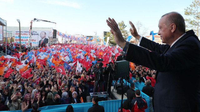 Cumhurbaşkanı Erdoğan: Nevruz dediler bölücü örgütün paçavralarına sarıldılar