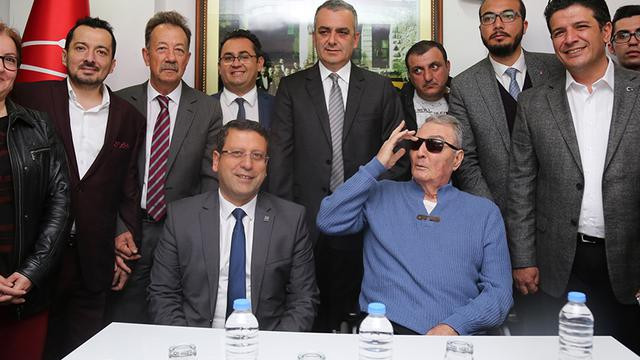 Baykal ilk ziyaretini CHP Antalya İl Başkanlığı’na yaptı