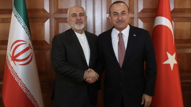 Dışişleri Bakanı Mevlüt Çavuşoğlu, İranlı mevkidaşıyla bir araya geldi