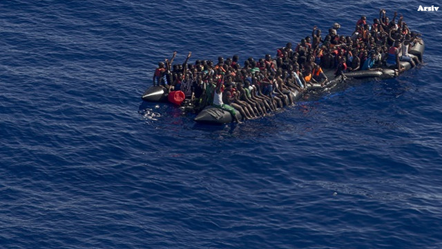 Akdeniz'de gemi battı: 50 kişi hayatını kaybetti