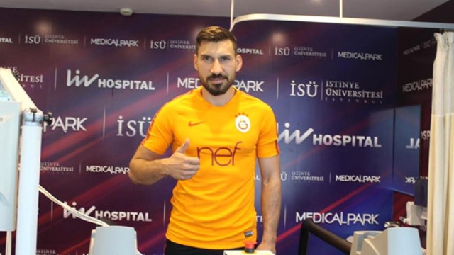 Galatasaray’ın yeni transferi Özbayraklı: Çok büyük bir camiaya geldim