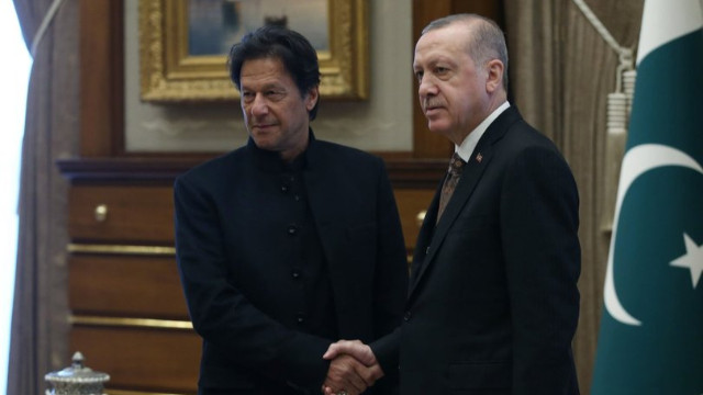 Cumhurbaşkanı Erdoğan, Pakistan Başbakanı ile telefonda görüştü