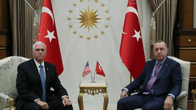 Erdoğan, ABD Başkan Yardımcısı Pence’i kabul etti