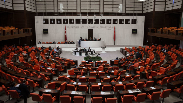 Meclis’te konuştu! Suriyeli öğrenciden askerlik önerisi