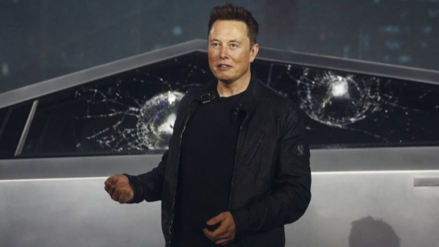 Tesla Cybertruck tanıtımında Musk'ın zor anları!