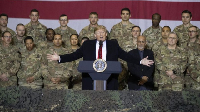 Trump'tan ABD askerlerine sürpriz 'Şükran Günü' ziyareti