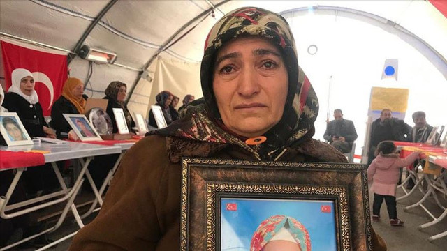 Diyarbakır annelerinden Akkuş: Ömrüm yettiği kadar beklemeye devam edeceğim