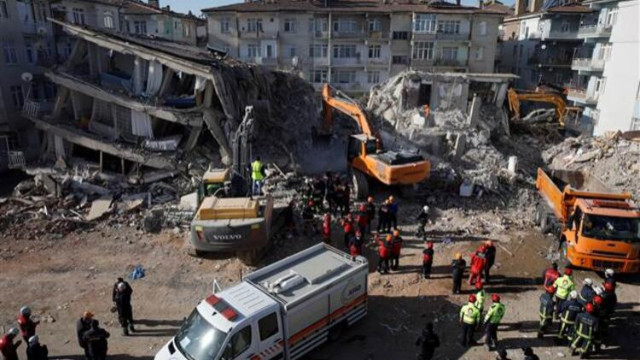 Depremde yıkılan binalara soruşturma