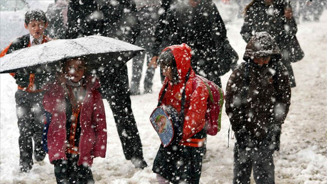 Eğitime kar molası! İşte çarşamba günü okulların tatil edildiği iller!