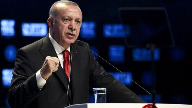 Cumhurbaşkanı Erdoğan'a sunuldu! EYT'liler için yeni sistem önerisi!