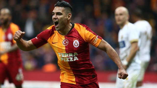 Galatasaray'da transfer açıklaması