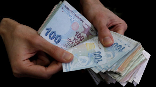 Bakan Selçuk duyurdu! 1000'er lira nakdi destek ödemesi bugün başladı