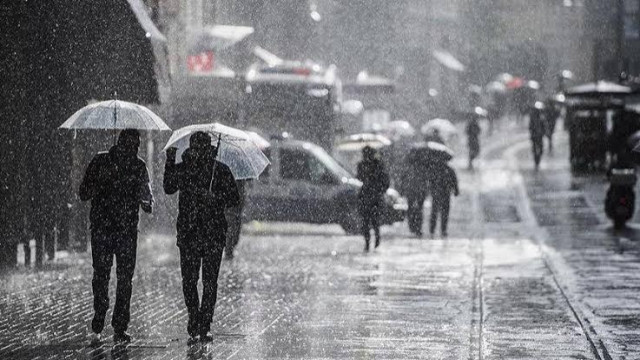 Meteoroloji'den uyarı: Tüm Türkiye'de sağanak yağış