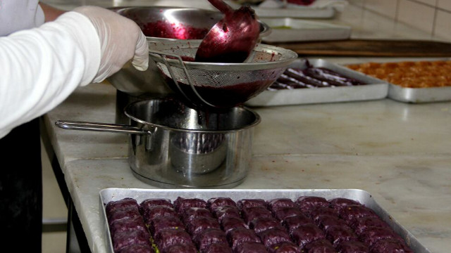 Diyabet hastaları için ‘mor baklava’ üretimi