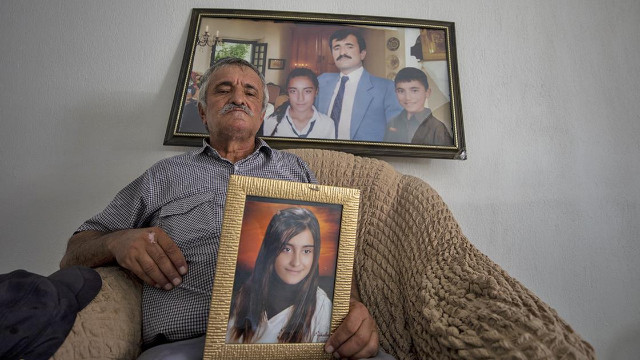 İzmir'de evlat nöbeti tutan Laçin: Hayalim kızımı beyaz gelinlik içinde görmekti