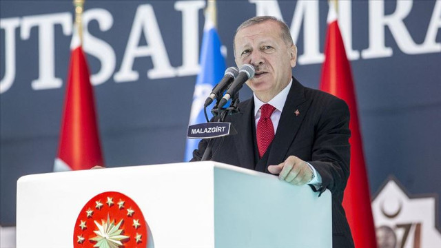 Erdoğan'dan Yunanistan'a Akdeniz tepkisi: Türkiye sabrı sınanacak bir ülke değildir