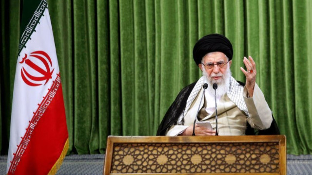 İran dini lideri Hamaney: BAE, İslam dünyasına ve Filistin'e ihanet etti