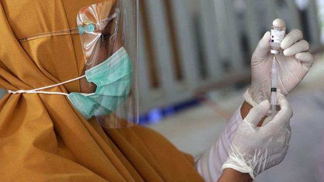İran’da son 24 saatte 3 bin 204 yeni koronavirüs vakası