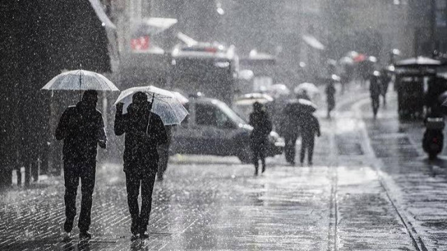 İstanbul'da kuvvetli yağış etkili olmaya başladı