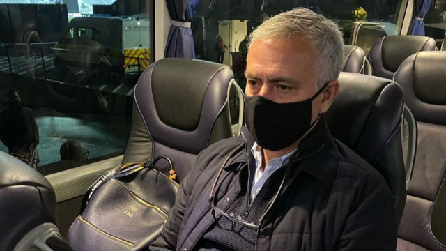 Jose Mourinho otobüsten oyuncularına seslendi