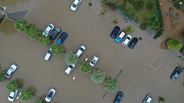 İzmir’de sel: 2 ölü