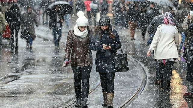 İstanbul'da kar yağışı 4 gün sürecek