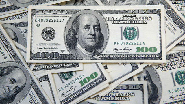 Dolar, Merkez Bankası'nın faiz kararı sonrası düştü