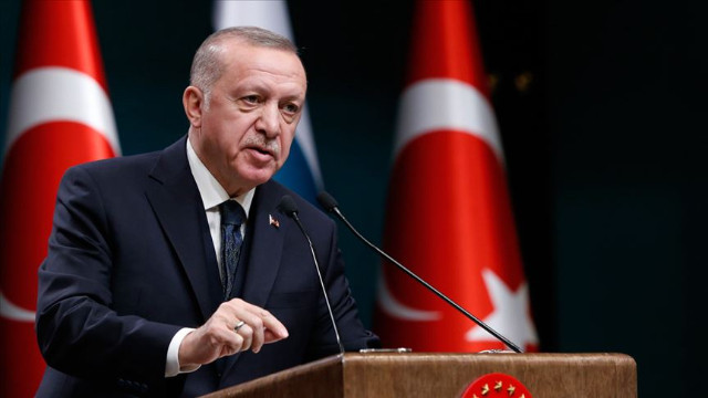 Cumhurbaşkanı Erdoğan: Siz öğrenci misiniz,  terörist misiniz?