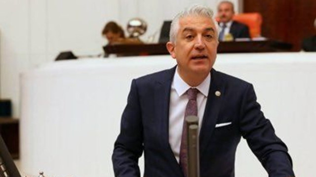 CHP milletvekili Teoman Sancar partisinden istifa etti