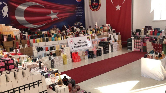İstanbul'da 20 milyon liralık sahte parfüm operasyonu