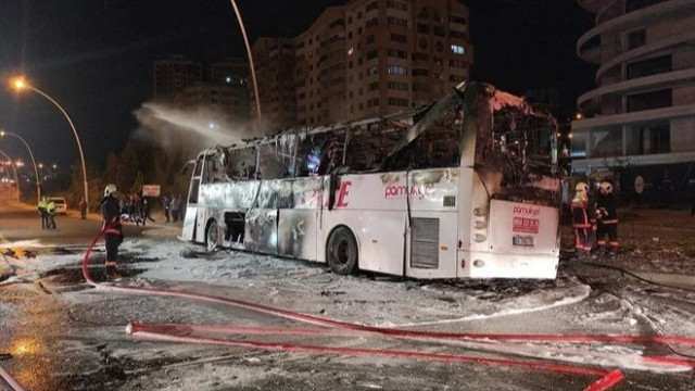 Ankara'da yolcu otobüsü yandı: 1 ölü, 20 yaralı
