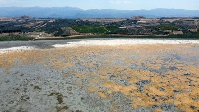 Göller çöllere dönüyor: Sebebi iklim değil insan