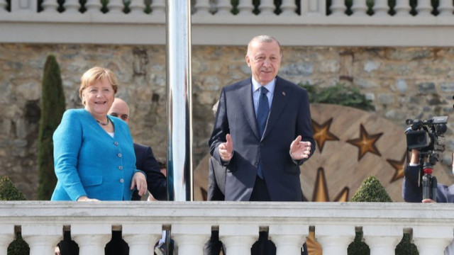 Erdoğan: Merkel'e Suriye krizinin çözümündeki çabası için teşekkür ediyorum
