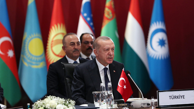 Erdoğan: Ticaretin önündeki tüm engelleri kaldırmalıyız
