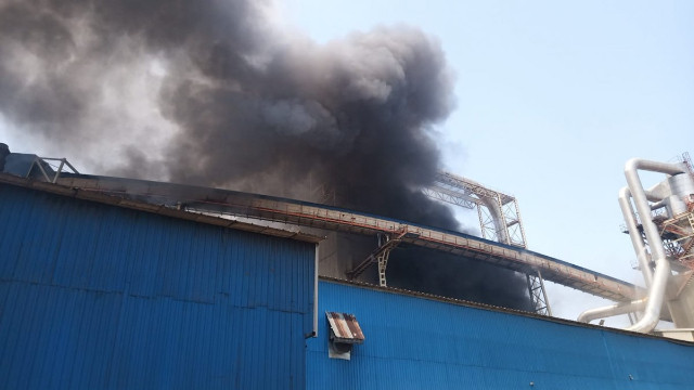 İnegöl'de fabrikada yangın: Ölü ve yaralılar var