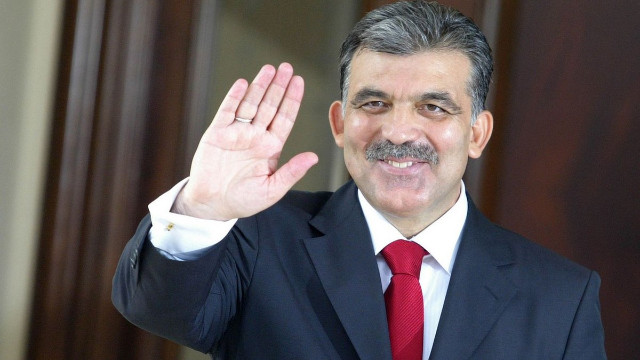 Abdullah Gül'den bayram mesajı: Huzurun ve barışın hakim olmasını diliyorum