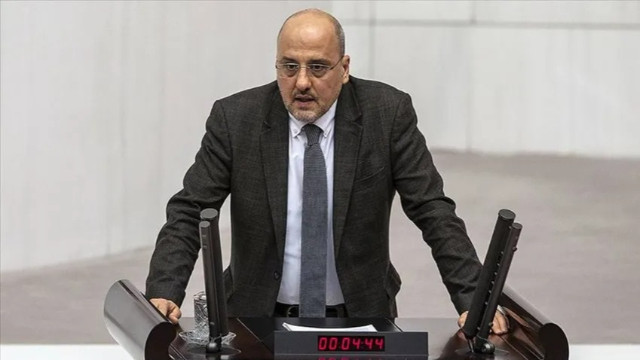 AK Parti'den TİP Milletvekili Ahmet Şık'a 100 bin liralık tazminat davası