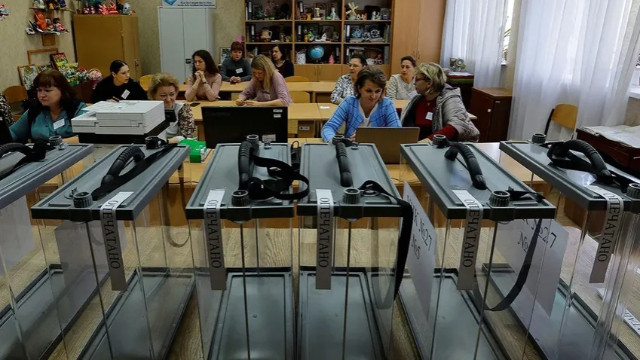 Ukrayna'daki 'ayrılıkçı' referandumlar başladı