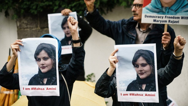 İran'da Amini gösterileri devam ediyor: Ölü sayısı yükseliyor