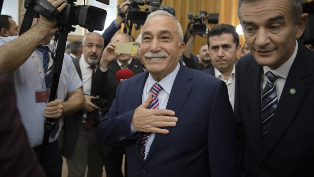 Fakıbaba'nın milletvekilliğinden istifa talebi kabul edildi