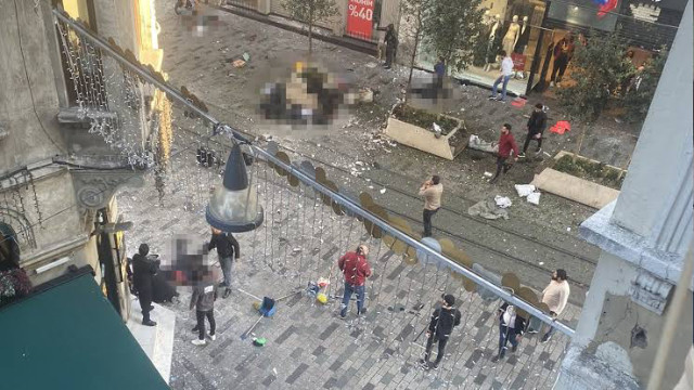 İstanbul Valisi Yerlikaya açıkladı: Taksim'deki patlamada can kaybı ve yaralılar var