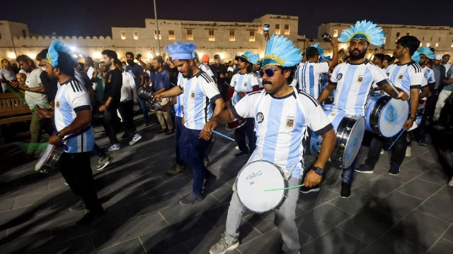Futbol camiasına damga vuran iddia: Katar Dünya Kupası için taraftar 'kiraladı'