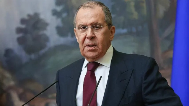 Lavrov'dan Yunanistan'a S-300 uyarısı: Rusya'nın izni olmadan başka bir ülkeye devredemez