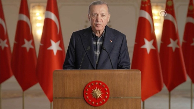 Erdoğan'dan Dünya Hükümet Zirvesi'ne mesaj: Kara gün dostluğunuzu unutmayacağız