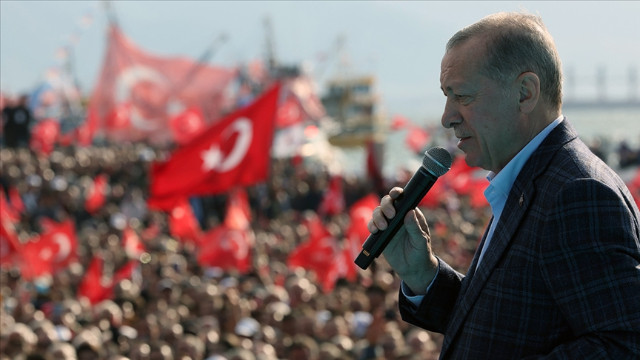 Cumhurbaşkanı Erdoğan'dan asgari ücret mesajı: Temmuz'da yeni artışlarla çalışanlarımızı rahatlatacağız!