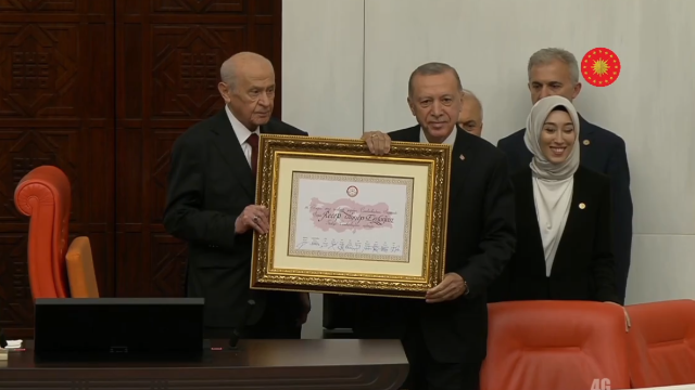 Cumhurbaşkanı Erdoğan TBMM'de yemin ederek göreve başladı