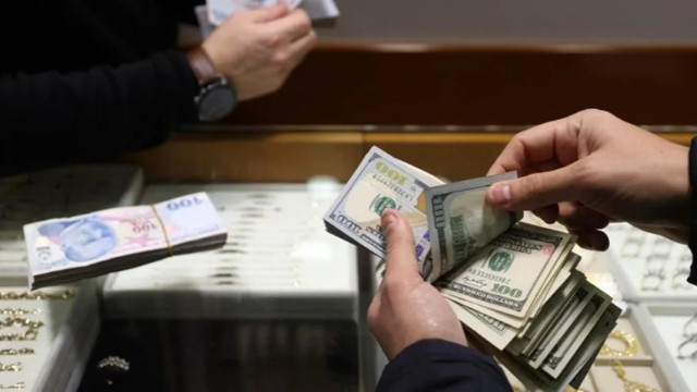 Dolar 23, euro 24 lirayı geçti