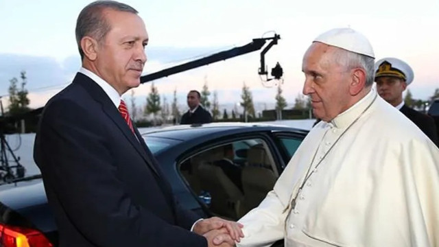Cumhurbaşkanı Erdoğan, Papa ile görüştü!