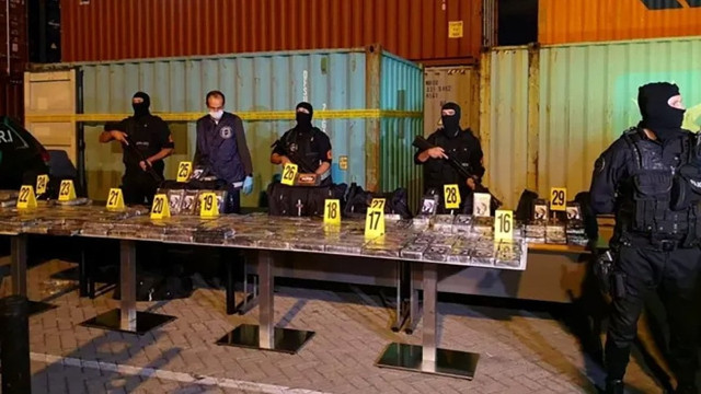 Türkiye rotalı 1.4 ton kokaine Cebelitarık'ta operasyon: Muz kasalarında yakalandı